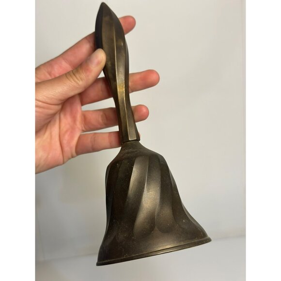 VTG 80s Solid Brass Handbell – Twisted Swirl Design, 7.5", Decorative Retro Bell - Picture 5 of 6